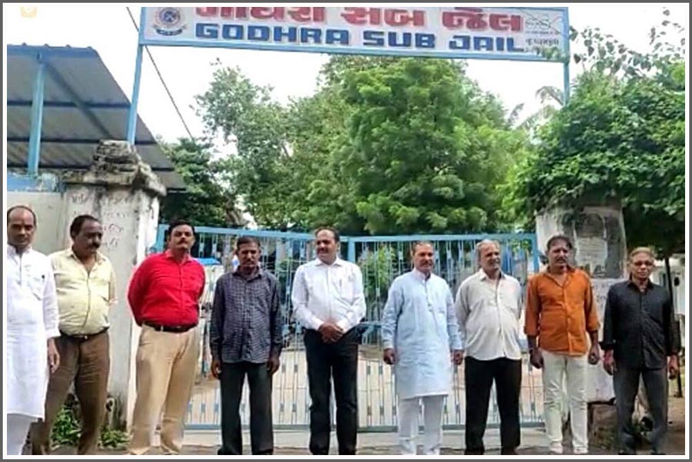 Gangrape-convicts-surrender