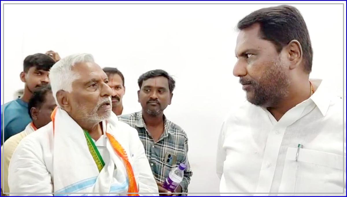 Jeevan Reddy with Minister